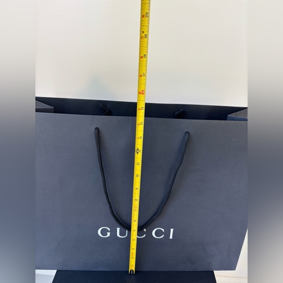 Black Gucci bag Larger size - Picture 3 of 6